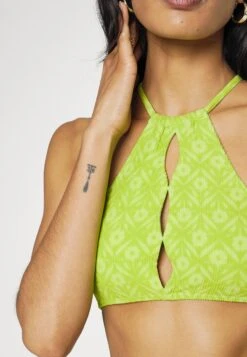 Billabong Thats Cute High Neck - Bikinitop - Sweet Lime -Billabong 2097ab2839f446ccb503c315f12cad9e