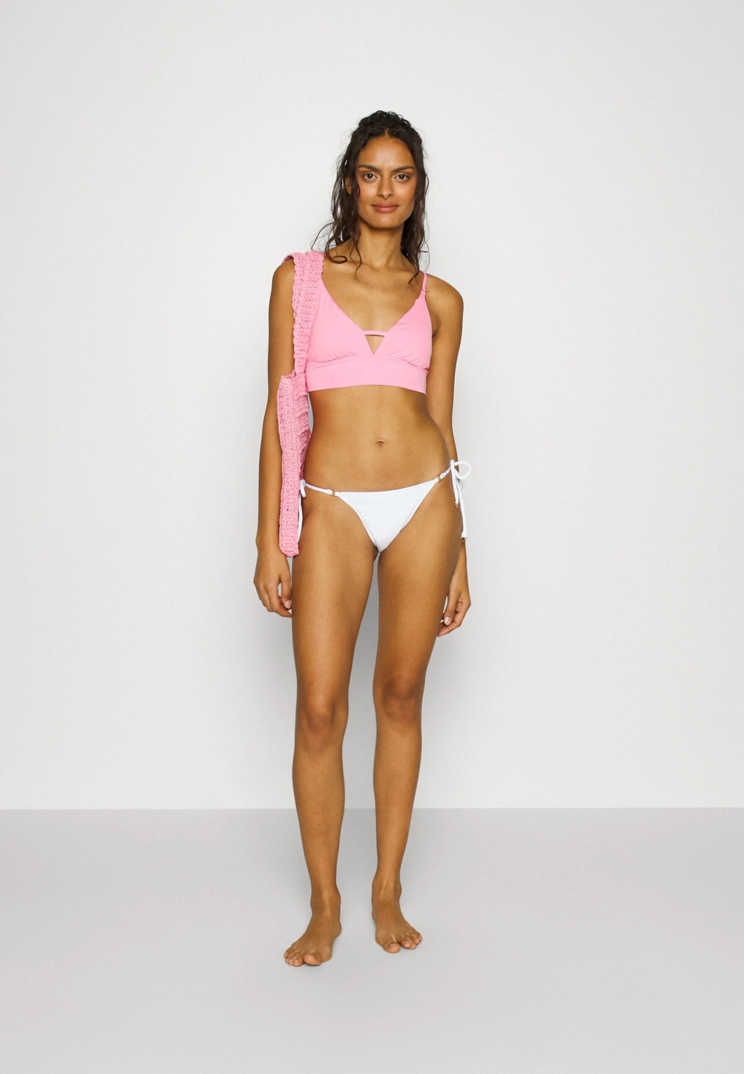 Billabong Sol Searcher V Neck- Bikinitop - Pink Daze 4 Billabong Sol Searcher V Neck- Bikinitop - Pink Daze - Afbeelding 2