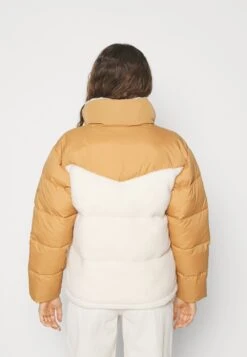 Billabong January - Winterjas - Caramel 14 Billabong January - Winterjas - Caramel -Billabong 3eea9db33c8044ee87b9a7c5fc6e3aaf