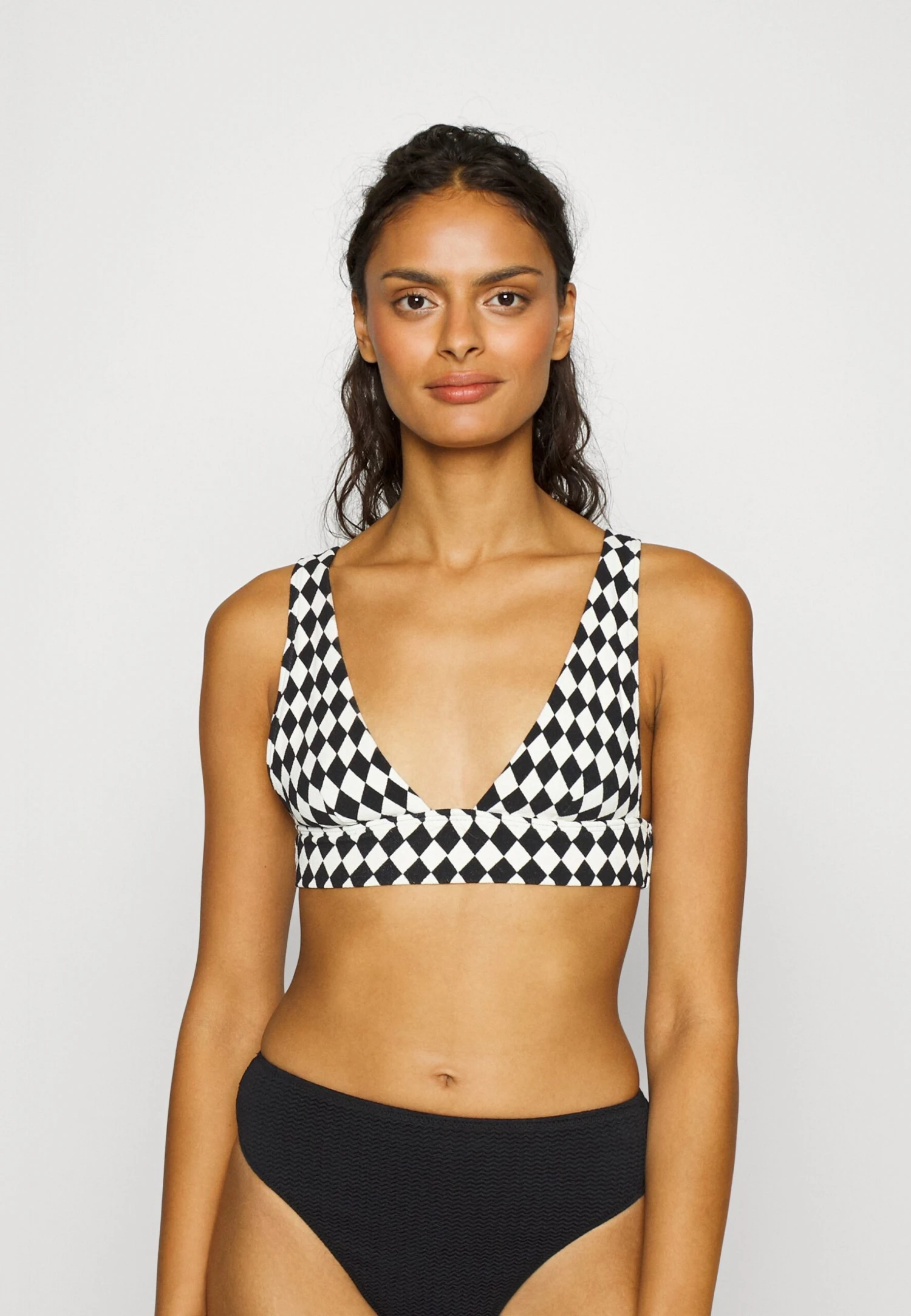 Billabong Diamond Daze Remi Plunge - Bikinitop - Black Pebble 3 Billabong Diamond Daze Remi Plunge - Bikinitop - Black Pebble