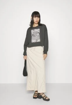 Billabong Go With Flow - Longsleeve - Off-Black 9 Billabong Go With Flow - Longsleeve - Off-Black -Billabong 8d51829e74904178bf7595745d6c0679