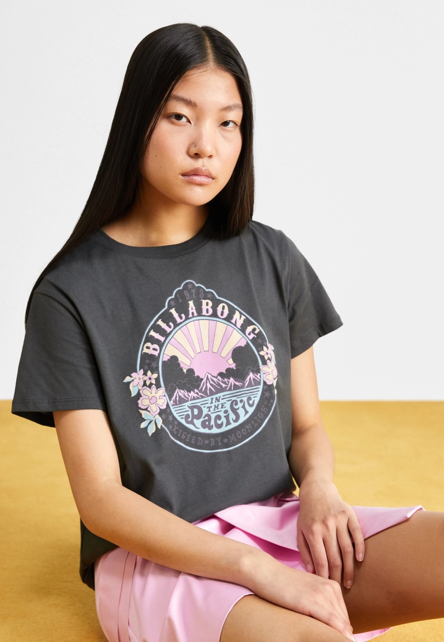 Billabong In The Pacific Tees- T-Shirt Print - Off Black 3 Billabong In The Pacific Tees- T-Shirt Print - Off Black