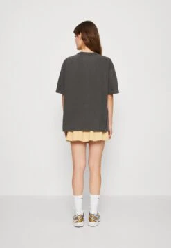 Billabong With Love From The Sun - T-Shirt Print - Off Black 10 Billabong With Love From The Sun - T-Shirt Print - Off Black -Billabong be9d33f261fe440eb82fd7e4f2d80007