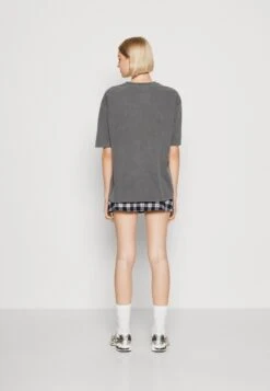 Billabong Rise And ShineTees- T-Shirt Print - Off Black 10 Billabong Rise And ShineTees- T-Shirt Print - Off Black -Billabong e0254c26b02e456e9f8cfda35c87069e