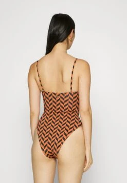 Billabong Cross Step One Piece - Badpak - Brick -Billabong fe700f69a0dd47bea59cad3ba1b70df4